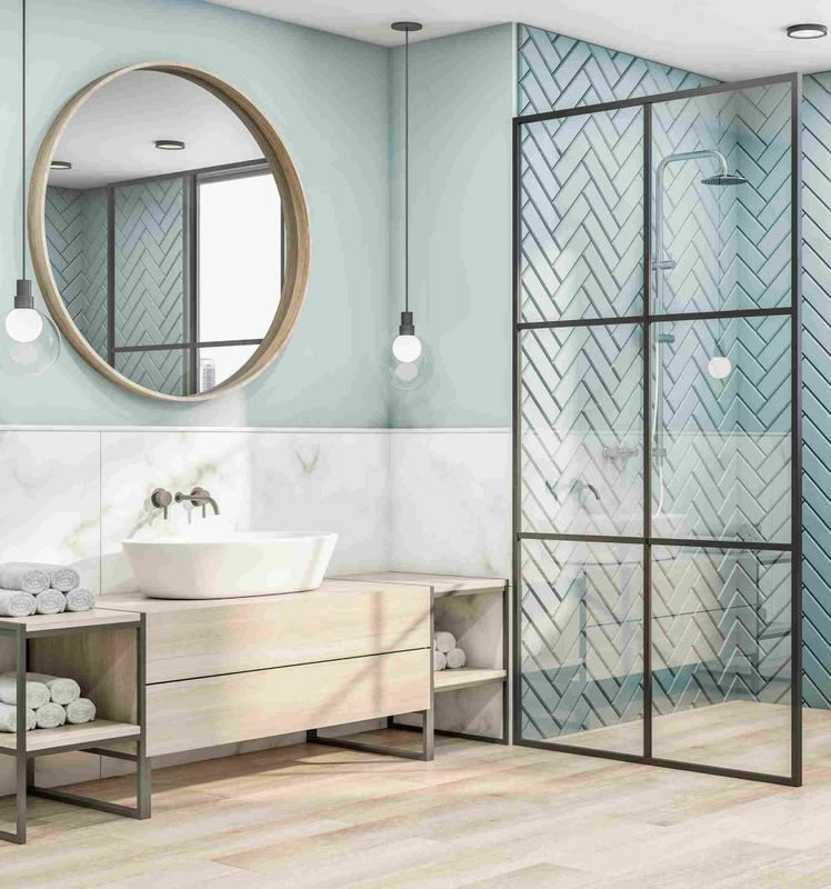 Beneficios de instalar mamparas de cristal en baños