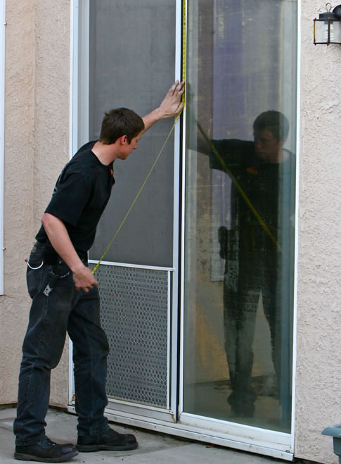 Instalación de mamparas de cristal correderas