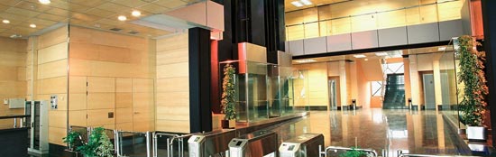 mamparas de cristal en oficinas