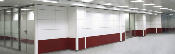 mamparas de cristal en oficinas